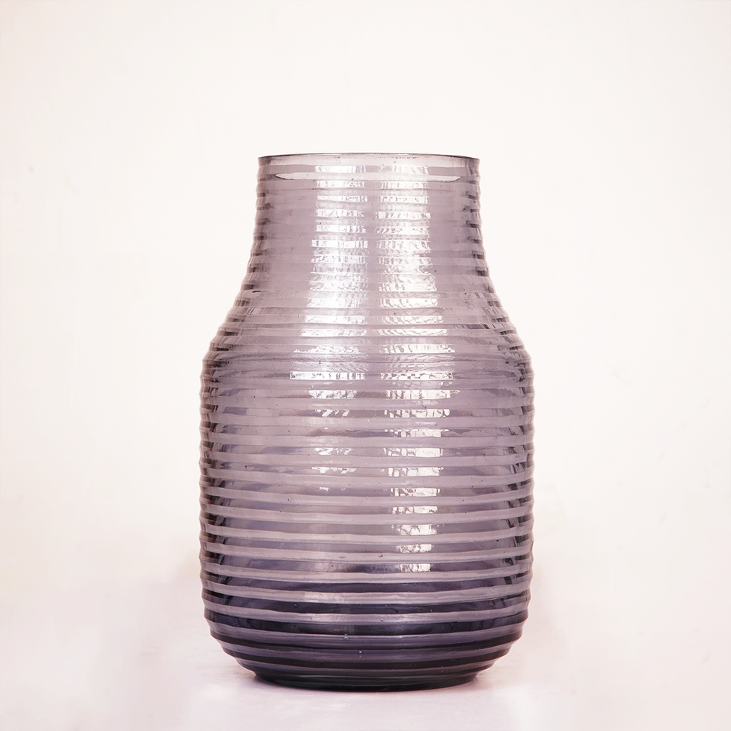 Lavender Ribbed Glass Vase – Elegant Decorative Flower Vase for Home Décor