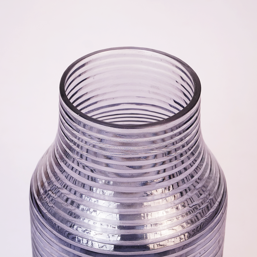Lavender Ribbed Glass Vase – Elegant Decorative Flower Vase for Home Décor