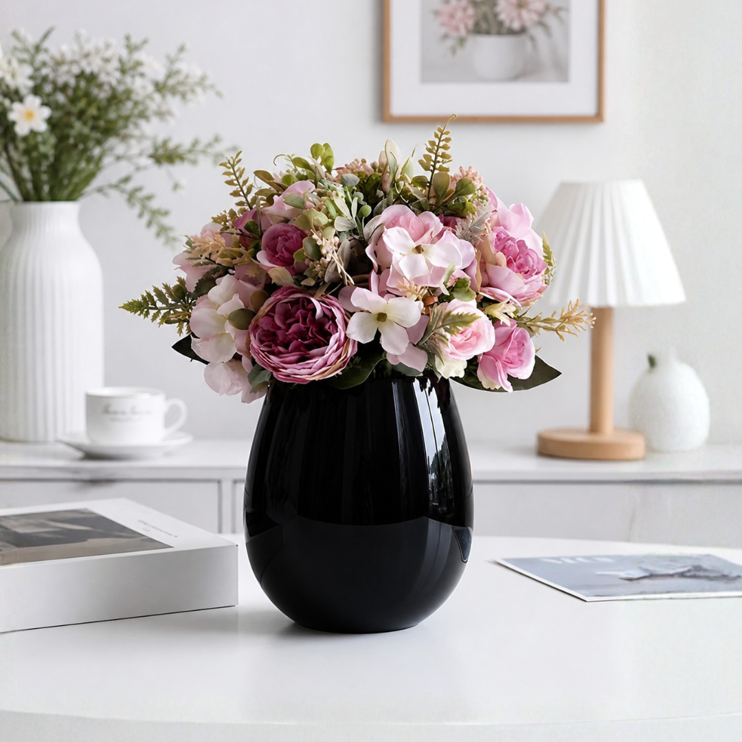 Mini Glossy Glass Vase – Midnight Black